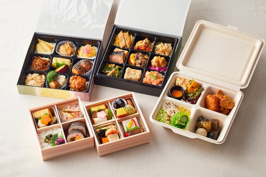 Osaka: Sumo Stage Show with Bento or Snack + Fight & Photo - The Photo and the Lasting Souvenir