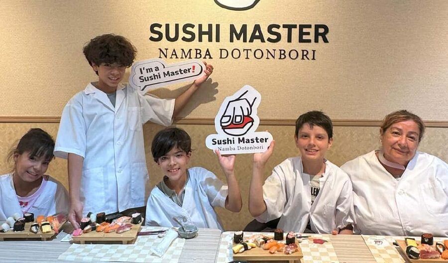 Osaka: Sushi Making in Spacious Studio (SAME-DAY OK!) - A short introduction to Japanese food culture
