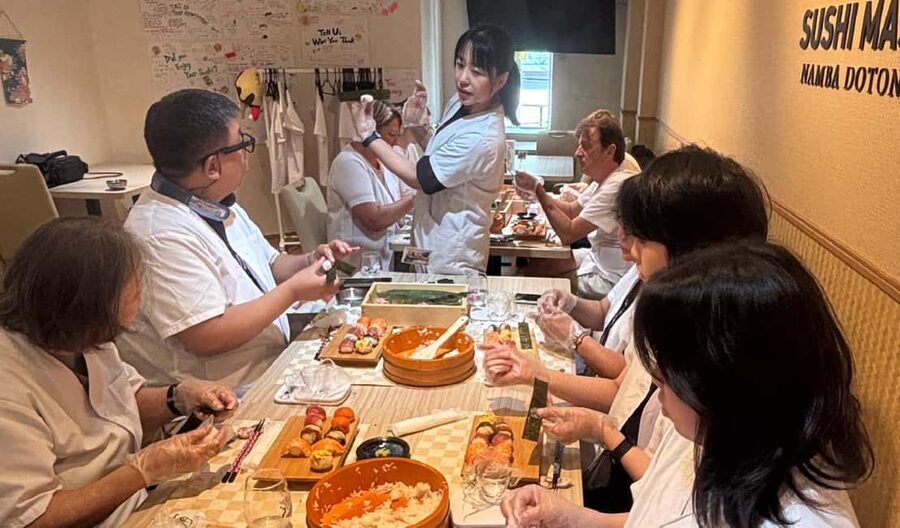 Osaka: Sushi Making in Spacious Studio (SAME-DAY OK!) - A certificate, souvenir, and a little ceremony