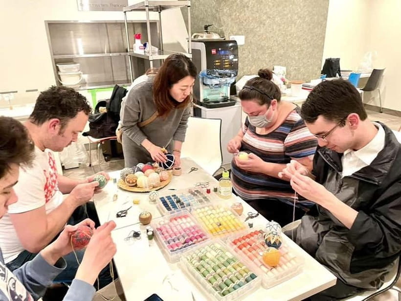Osaka: Temari Embroidery Workshop - Choosing the ball and thread colors