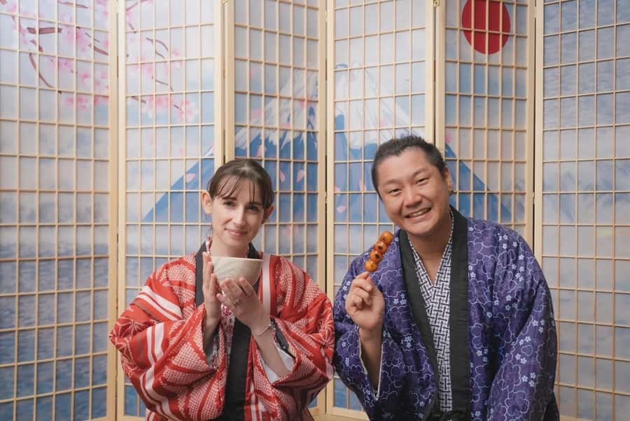 Osaka Temple Cool Foot Bath & Matcha Experience〈45min〉 - Incense, Meditation, and the Meaning of Slowing Down