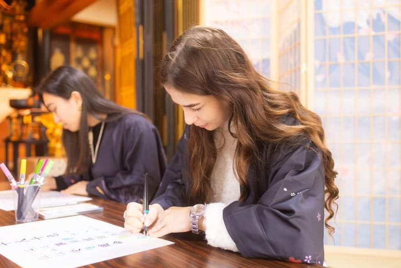 Osaka: Temple Tour and Traditional Calligraphy Lesson - Learning calligraphy without needing artistic skill