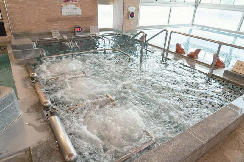 Osaka: Tennen Onsen Naniwa-no-Yu, the famous hot spring spa - Who will enjoy this Osaka hot spring most