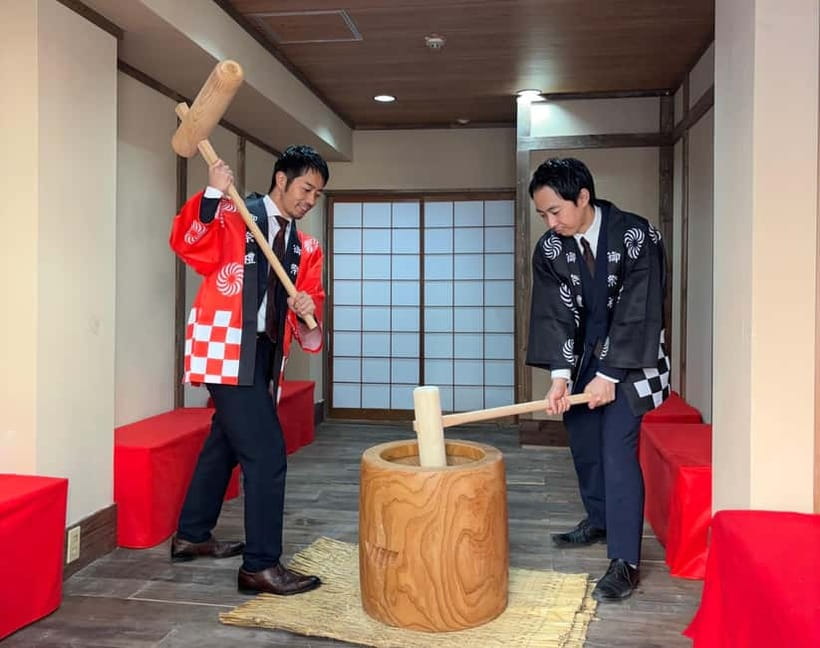 Osaka: Traditional Mochi Pounding Experience with Tasting - Mashing, pounding, and shaping the rice