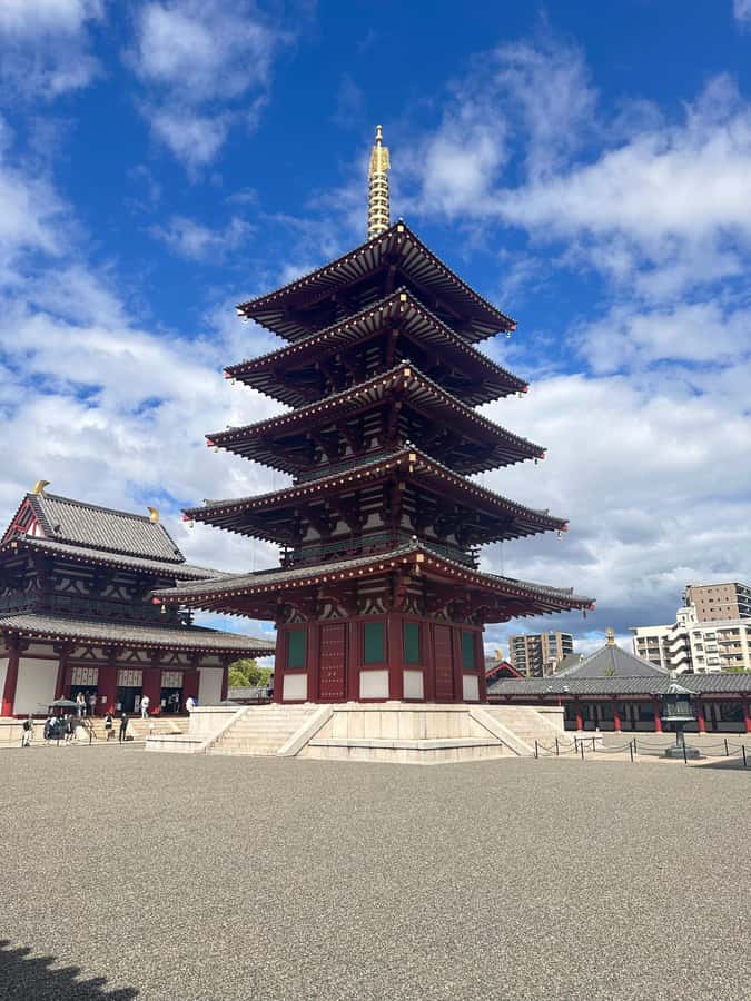 Osaka: Visit the must-see places. - Why this route gives you a useful first look at Osaka