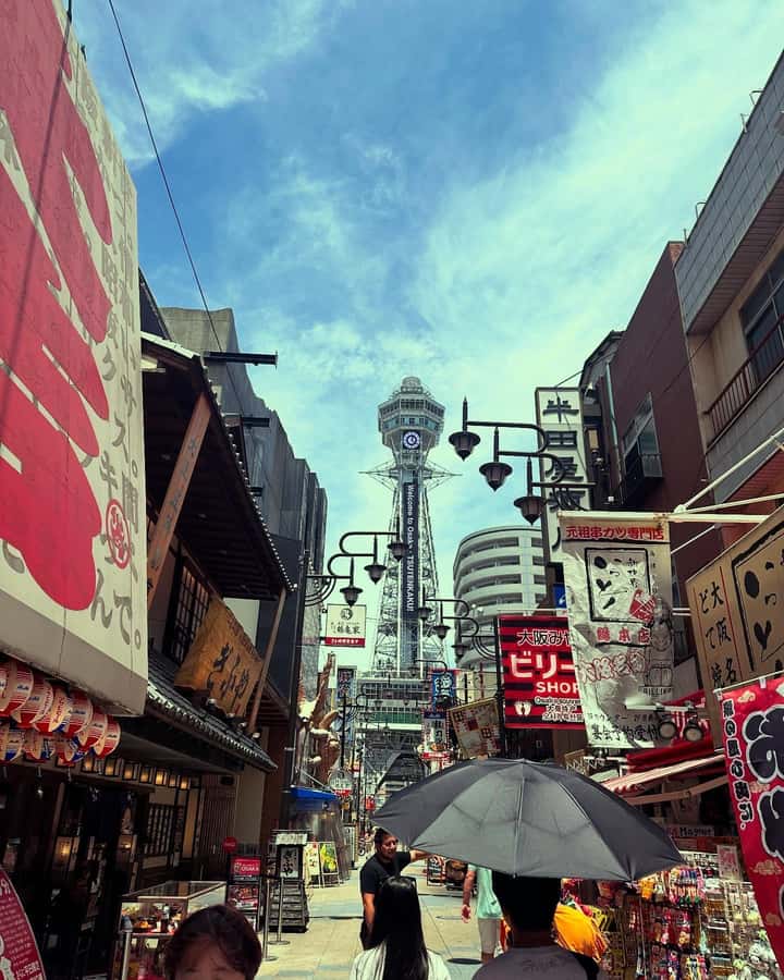 Osaka: Visit the must-see places. - Isshin-ji and its unusual memorial tradition