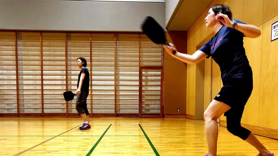 Pickleball in Osaka, Kobe & Kyoto with Locals! - The Osaka gym details that matter