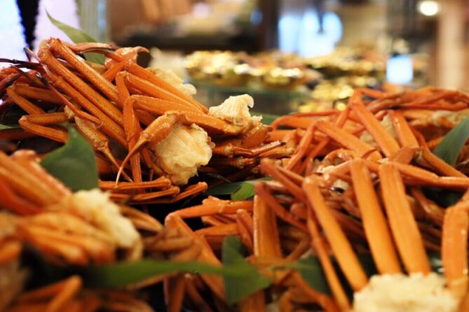 Play with Snow Crab Buffet Lunch and Strawberry Picking Bus Tour - Who will enjoy this tour most