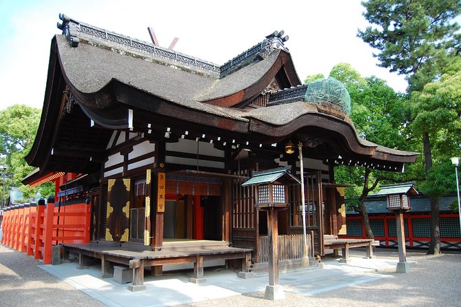Private Car Full Day Tour of Osaka Temples, Gardens and Kofun Tombs - Shitennoji brings Buddhist history into focus
