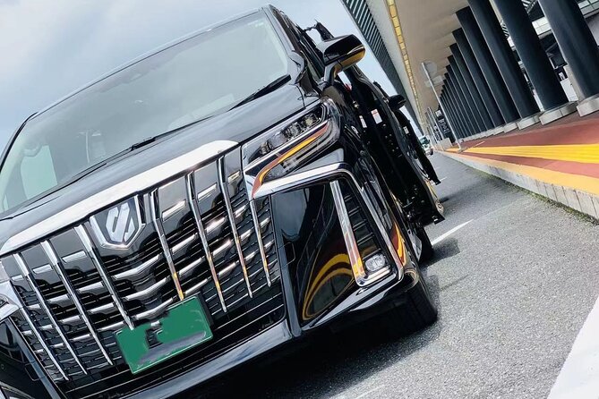 Private departure transfer from central Osaka city to Itami airport (ITM) - Leaving Osaka Without Wrestling Your Bags