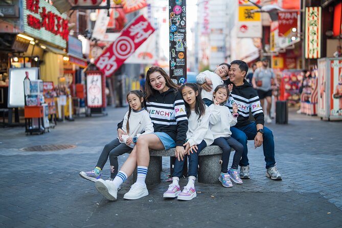 Private Photoshoot in Osaka with a Professional Photographer - One hour, eight people, and the question of pace
