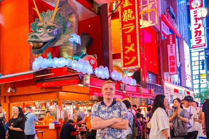 Private Vibrant Night Photoshoot Experience in Osaka (Dotonbori) - How the posing help changes the experience