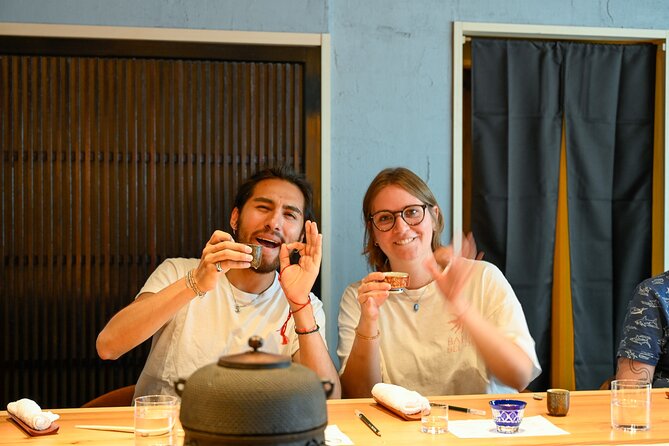 Sake "Omakase" in Osaka : Guided Tasting by a Active Sake brewer - The same sake at two temperatures