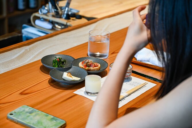 Sake "Omakase" in Osaka : Guided Tasting by a Active Sake brewer - The opening lesson: rice, water, koji, and polishing