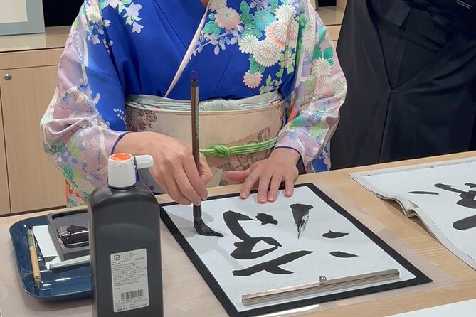 Tea and Calligraphy Session at a Table in Osaka - A practical introduction to Japanese culture in Shinsaibashi