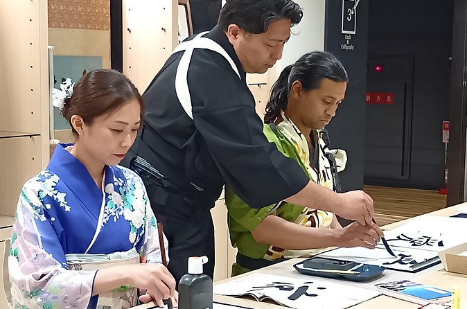 Tea and Calligraphy Session at a Table in Osaka - Making calligraphy you can actually keep