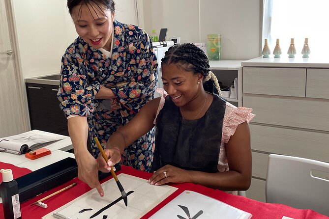 Traditional Calligraphy Experience near Dotonbori - Why this calligraphy class feels different from a quick craft stop