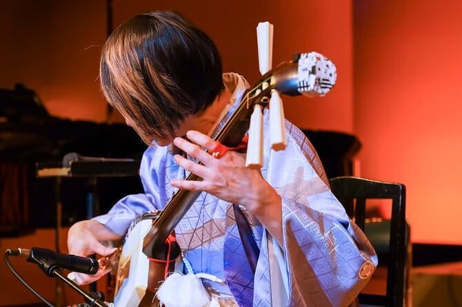 Traditional Japanese Music show & Experience Tour in Osaka - Hearing the Shamisen, Koto, and Wadaiko