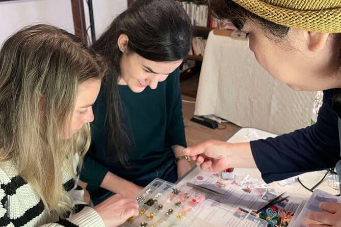 Tsumami Zaiku (Kanzashi) making Workshop in Abeno Osaka - Key points at a glance