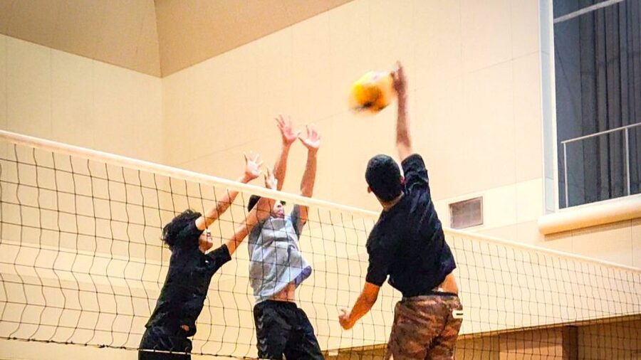 Volleyball in Osaka, Kobe & Kyoto with locals! - The difference between friendly games and training